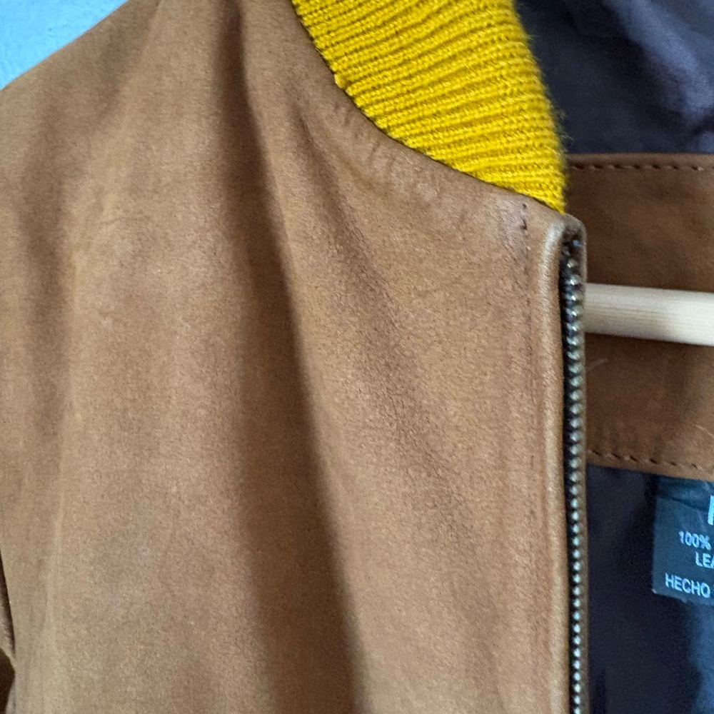 Men’s Leather Jacket - Picture 9 of 10